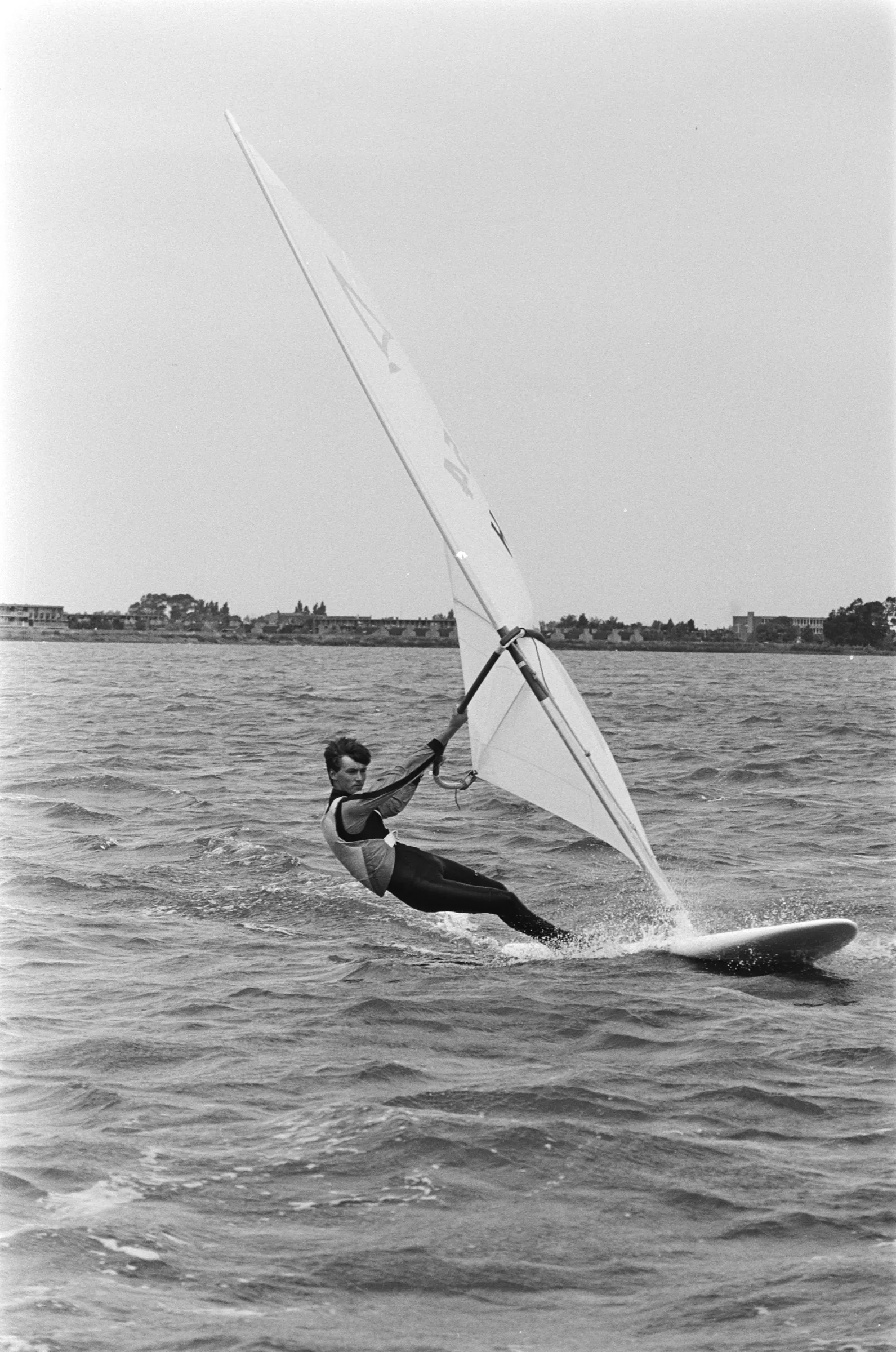 Stephan van den Berg windsurfing to the finish